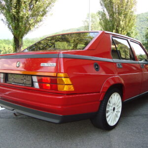 Alfa 75 Turbo reserves the right to sell - Image 4