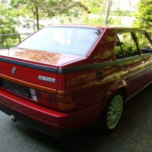 Alfa 75 Turbo reserves the right to sell - Image 14