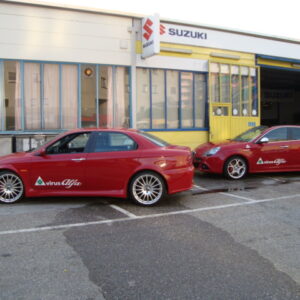 Alfa 156 GTAm 3.2 behält sich das Recht vor, die – Bild 3