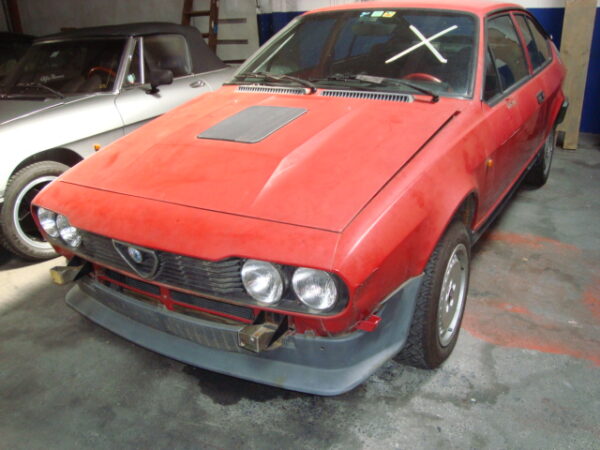 main-244-GTV-6-2.5-ex-nello-001.jpg