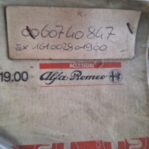 60740847 161002801900 coppa mozzo cerchio in lega 14" originale alfa romeo - Image 2
