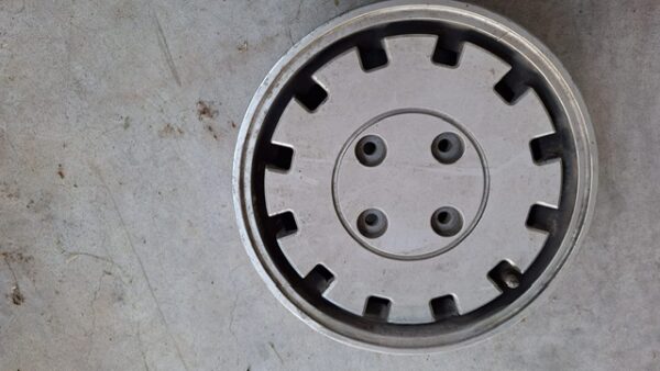 Peugeto Talbot 13 inch alloy wheel (1)
